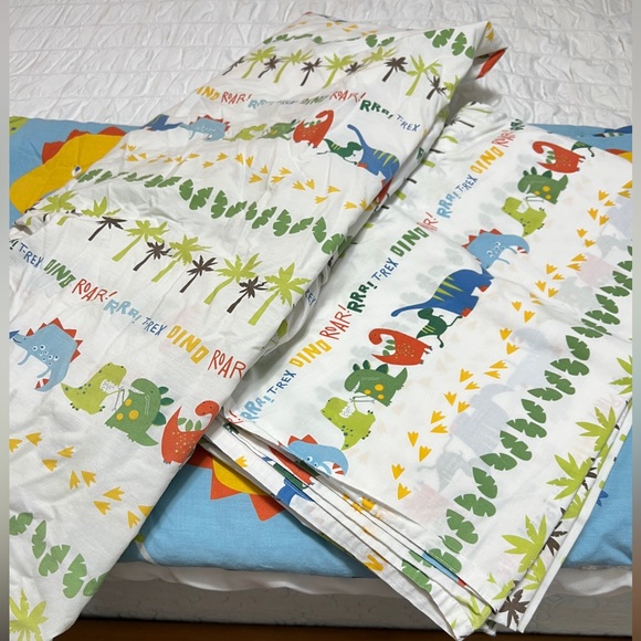 Full size Dinosaur Comforter & Sheet Set - Picture 7 of 7